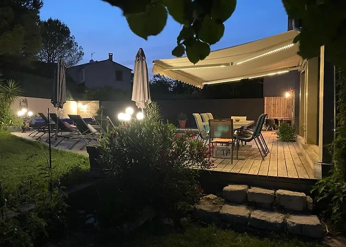 Villa Avec Piscine Et Jacuzzi, A Uzes Centre !